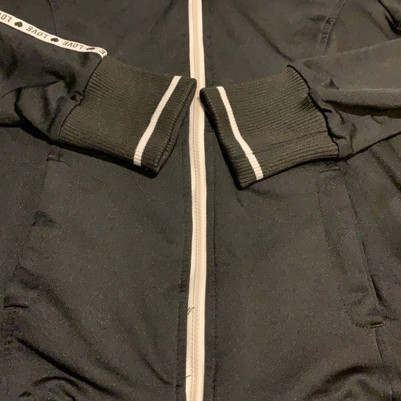 EUC Urban Kids Black Warmup Jacket full zip -size L(14/16) - Picture 4 of 8